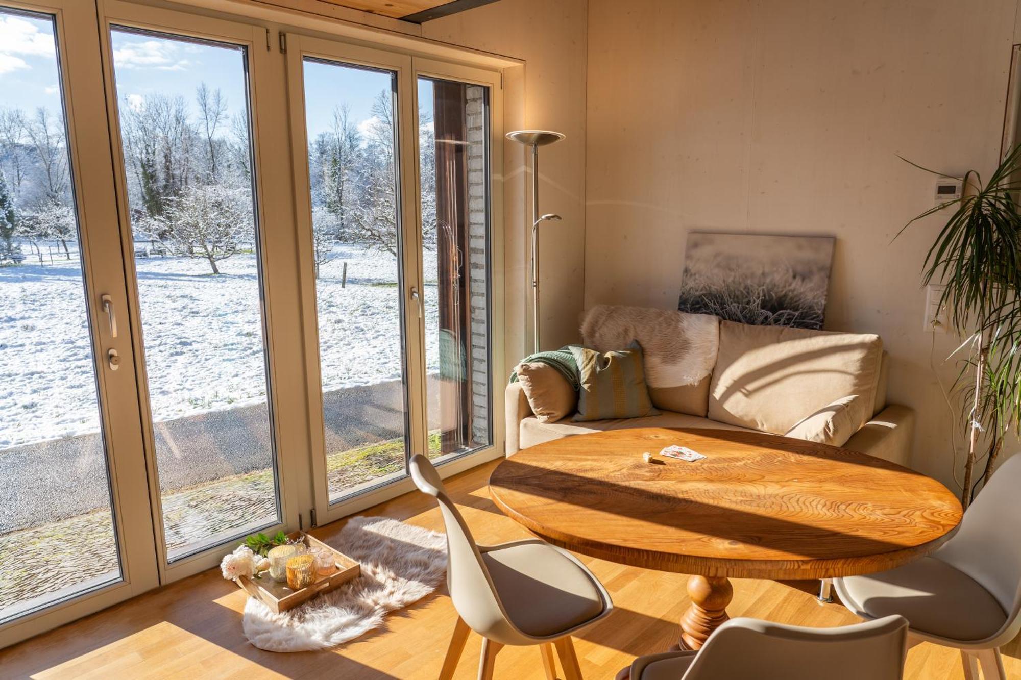 Tiny House Chez Claudine - Relaxen, Workspace, Naehe Thermen, Netflix, Free Parking & Wifi Брюг Екстериор снимка